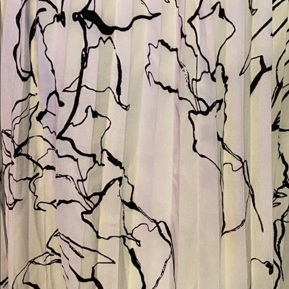 Alice blue - Long Black / Off White Skirt - LINING - Discounted Shipping! - Picture 3 of 7